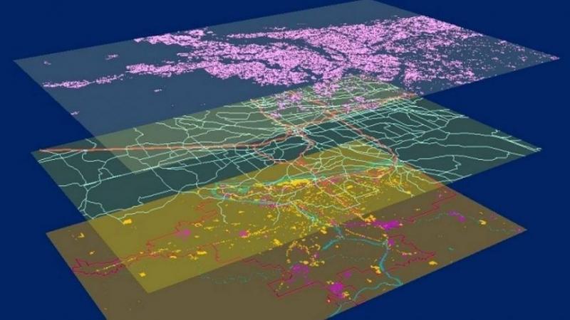 تحلیل و ارزیابی کیفیت آب و پساب با استفاده از سیستم‌های اطلاعات جغرافیایی (GIS)